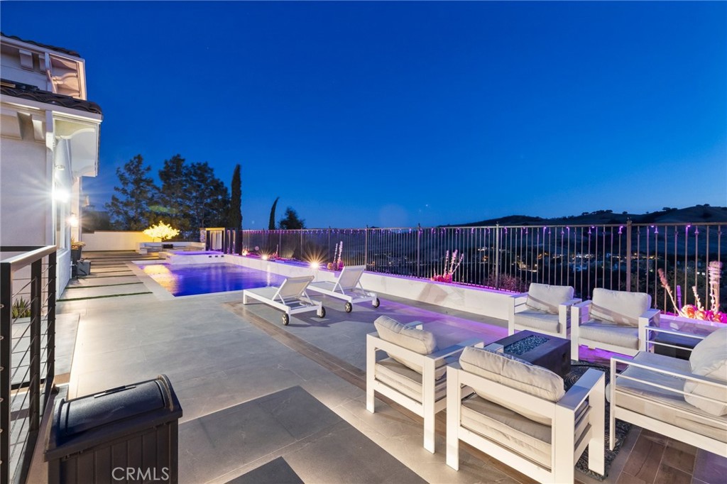 2939 Venezia Terrace