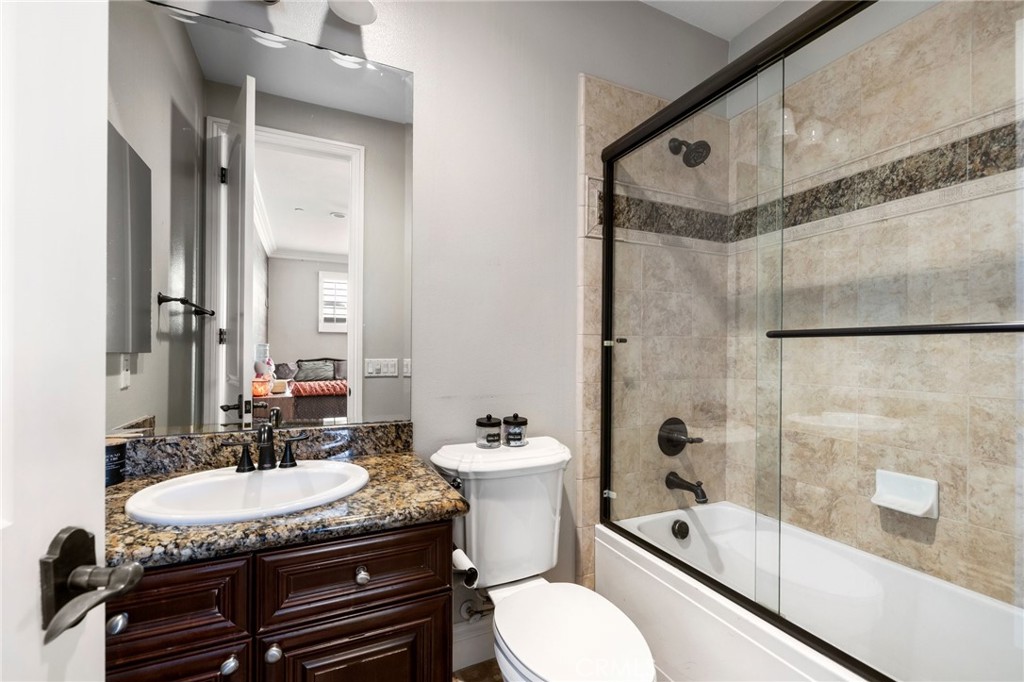 2939 Venezia Terrace