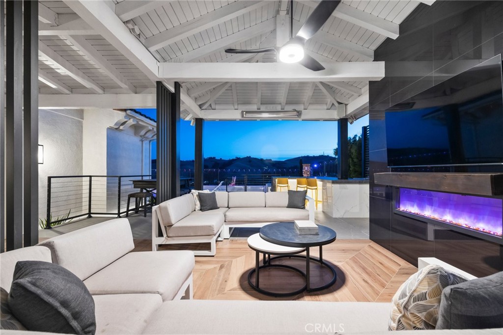 2939 Venezia Terrace