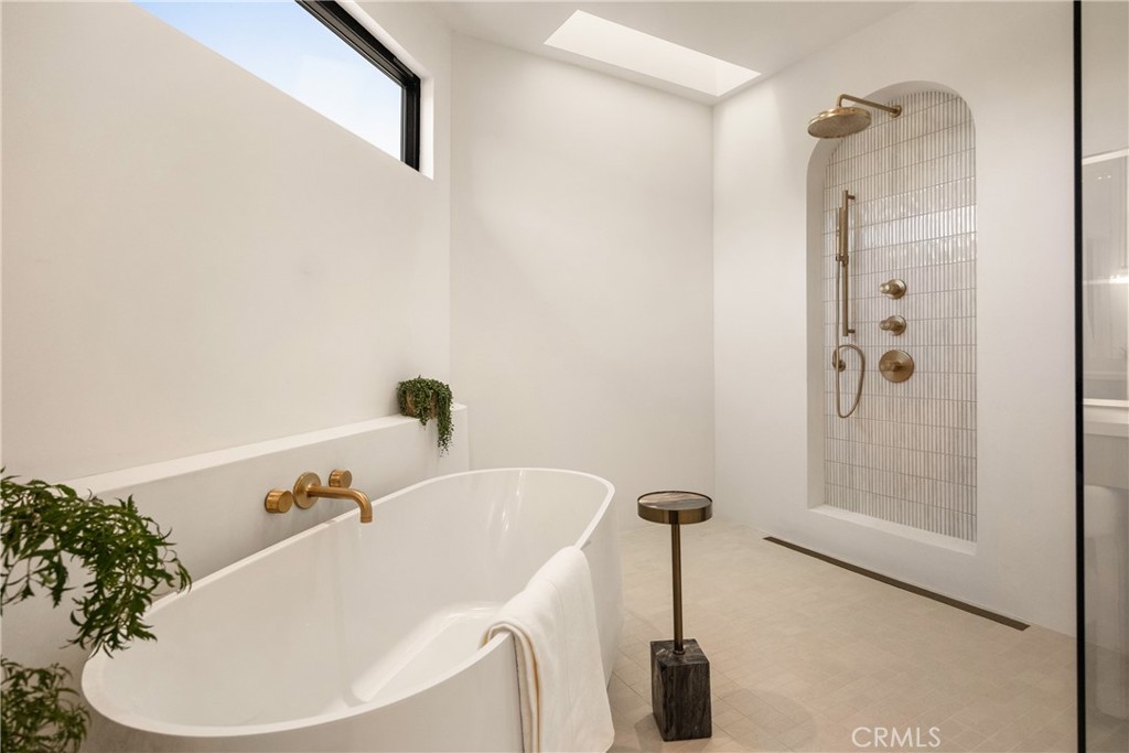 1724 Port Ashley Place