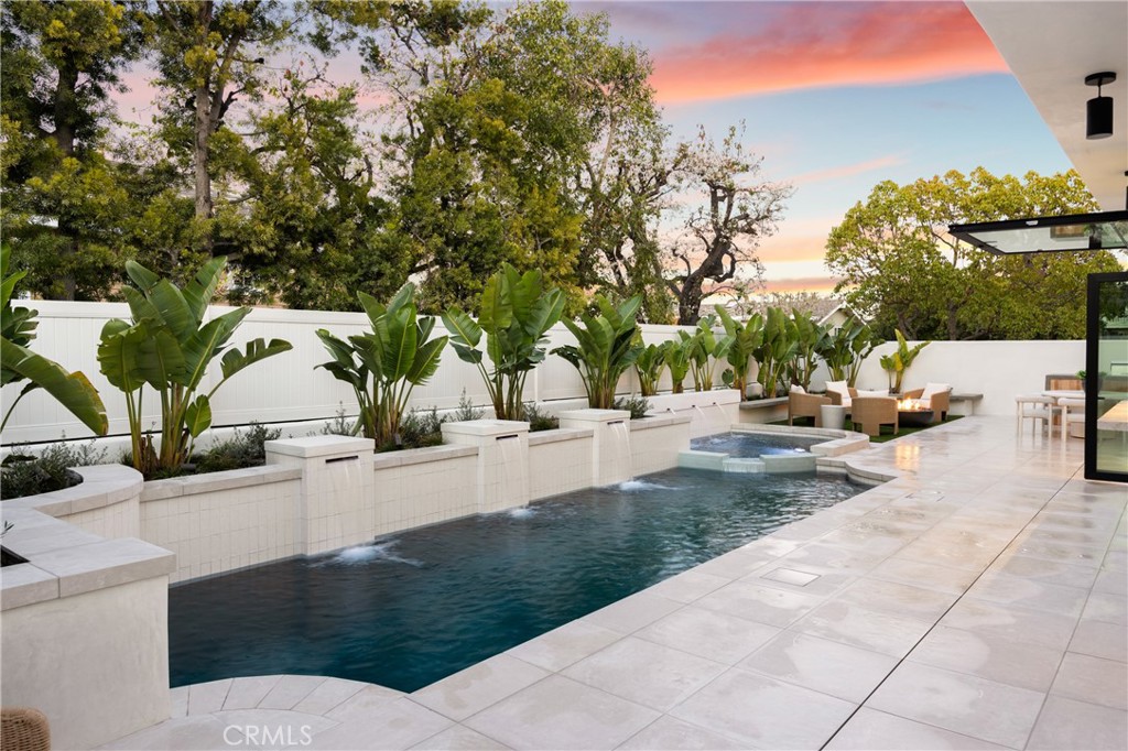 1724 Port Ashley Place