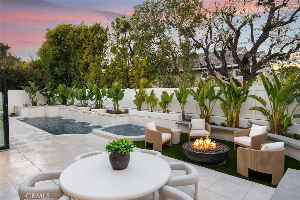 1724 Port Ashley Place