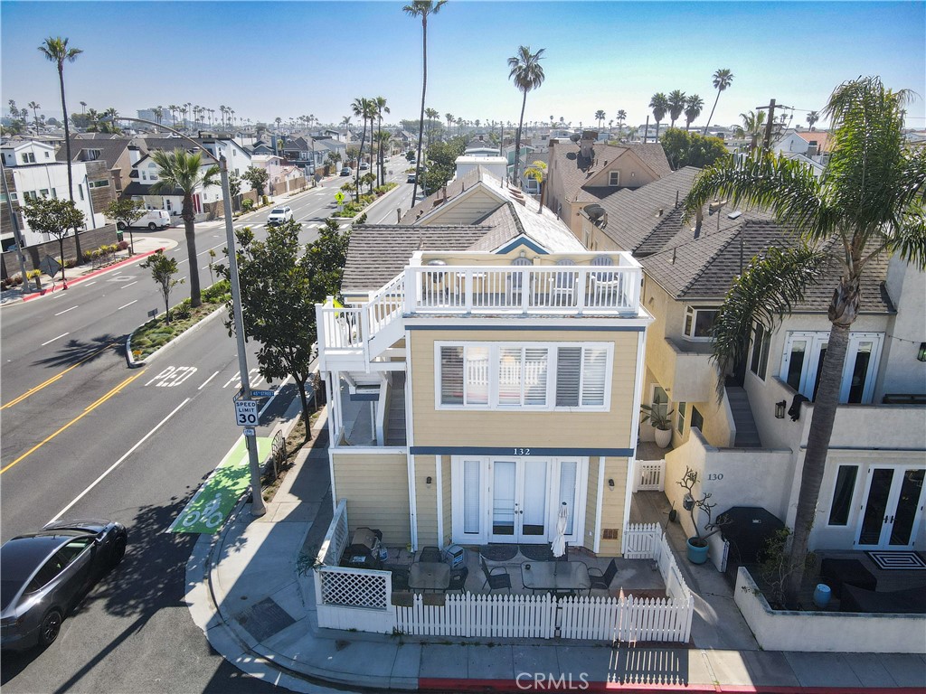 132 45th Unit A Street