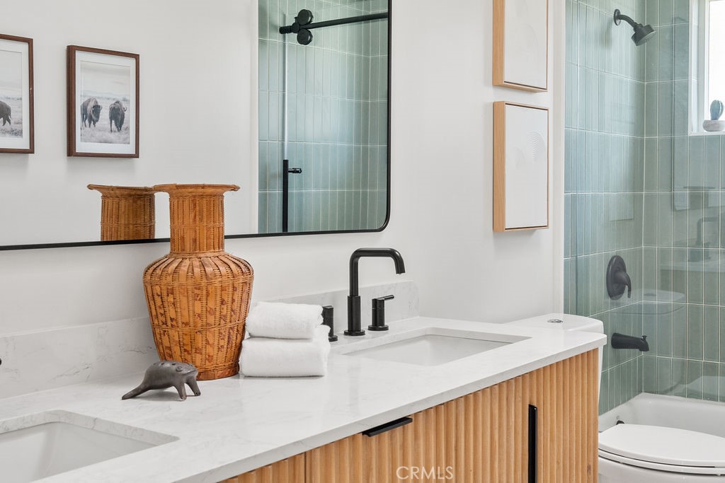 3254 Washington Avenue