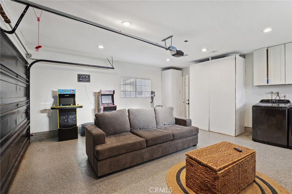 2214 Edna Drive