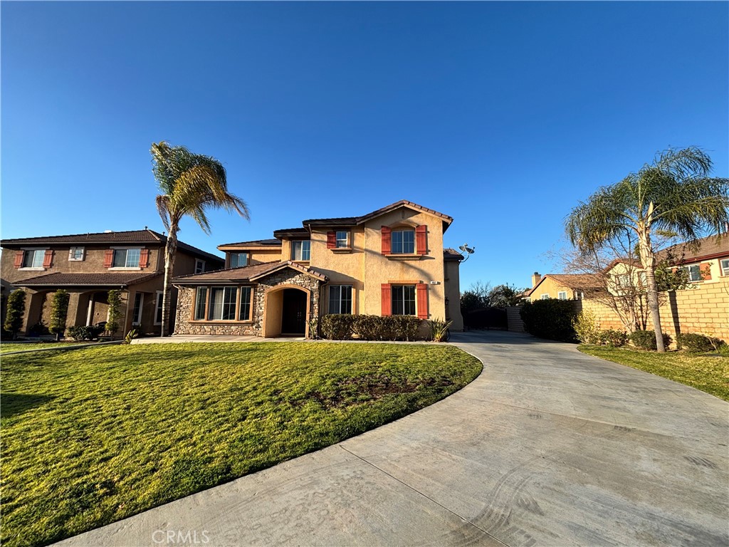 407 Carlye Circle