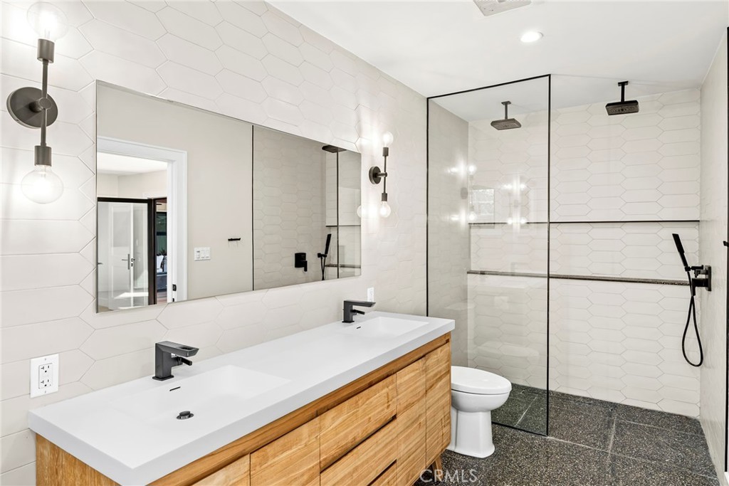 4420 California Avenue