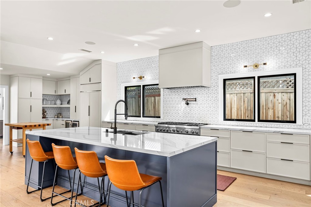 4420 California Avenue