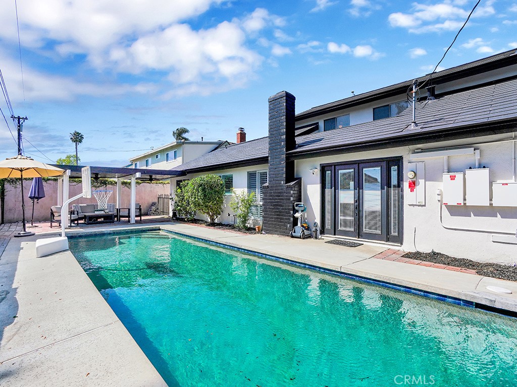 444 Pinehurst Avenue
