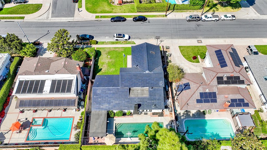 444 Pinehurst Avenue