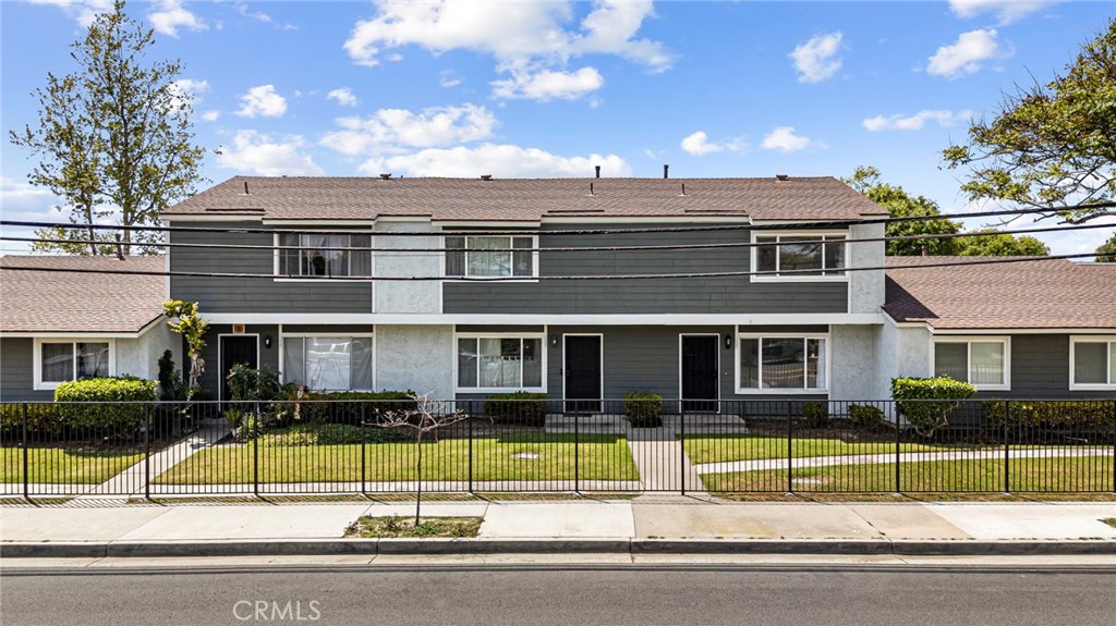 13341 Newland Street