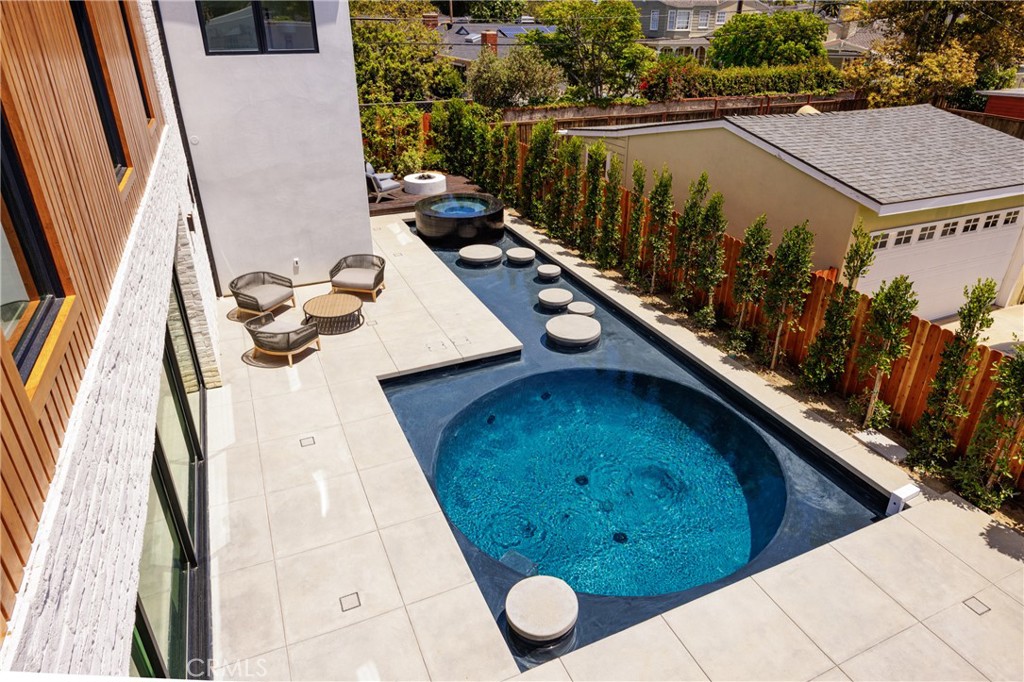 482 Costa Mesa Street