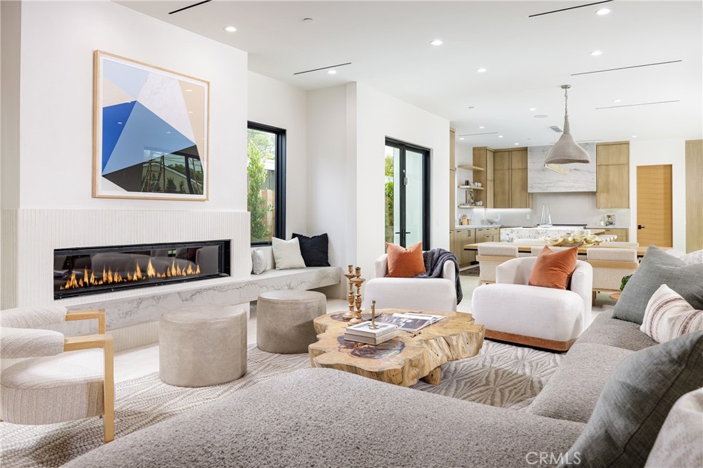 482 Costa Mesa Street