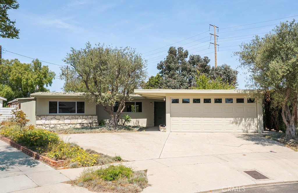6305 W 78th Street