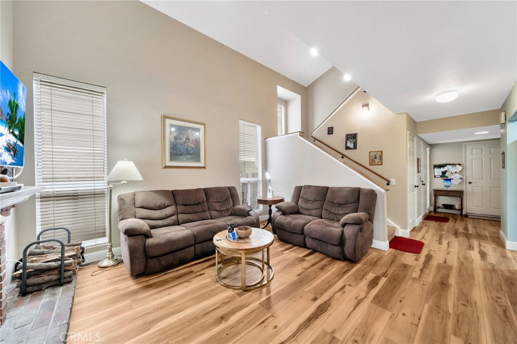 3736 Live Oak Drive