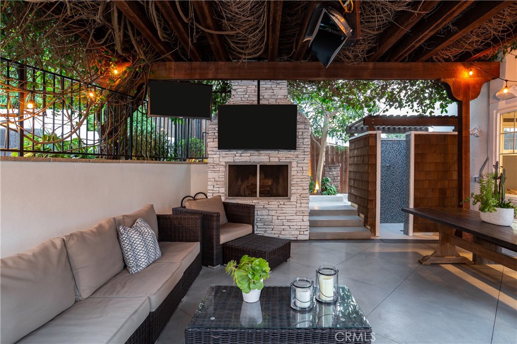 400 Catalina Drive