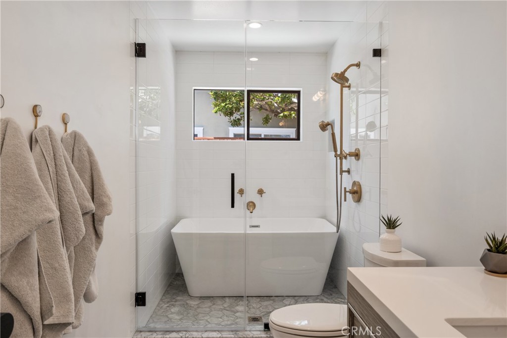 1235 Santiago Drive