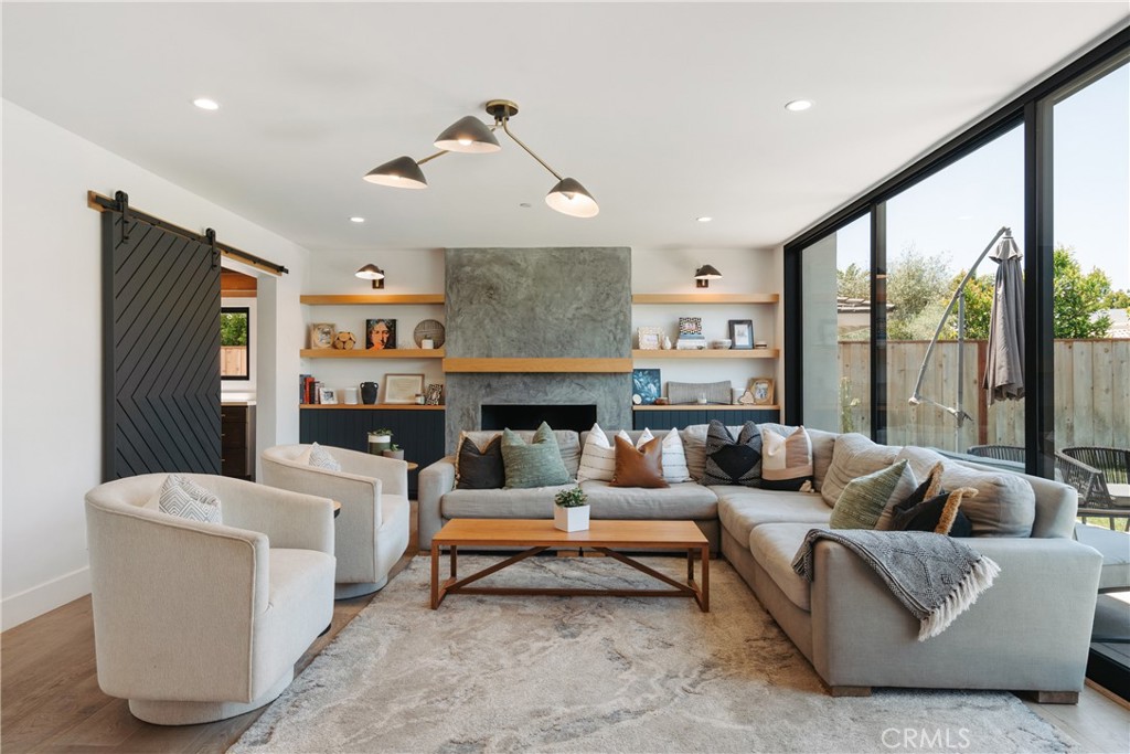 1235 Santiago Drive