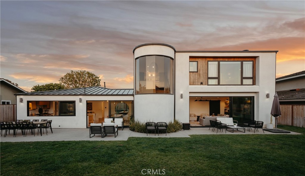 1235 Santiago Drive
