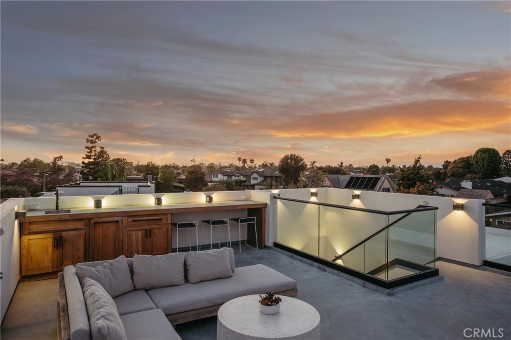 1235 Santiago Drive