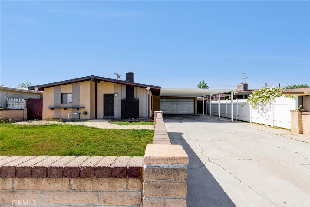 25189 Gentian Avenue