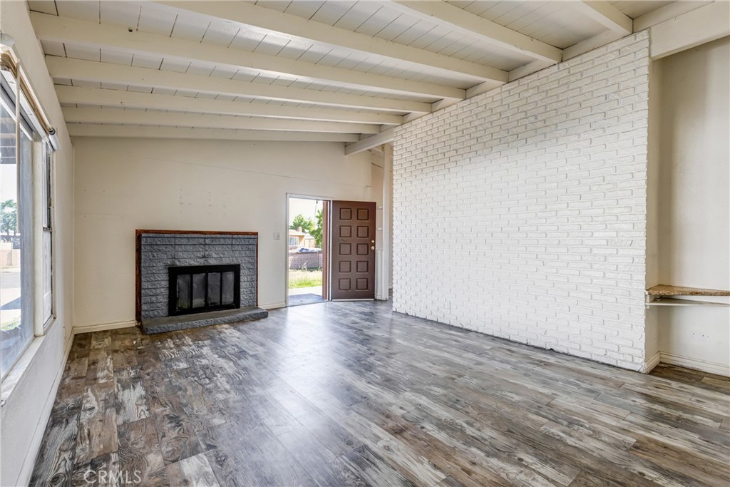 25189 Gentian Avenue