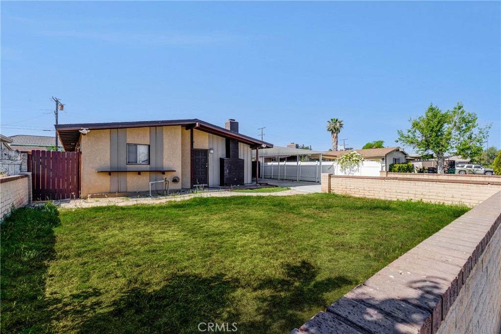 25189 Gentian Avenue