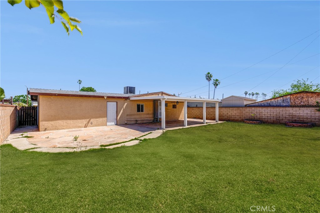 25189 Gentian Avenue