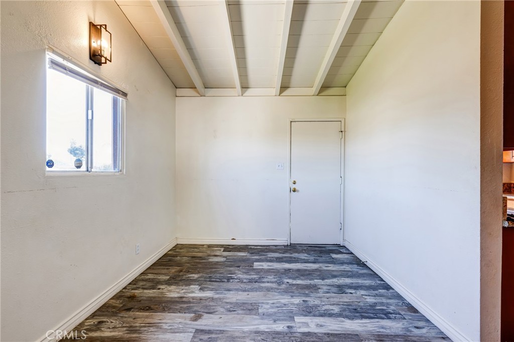 25189 Gentian Avenue