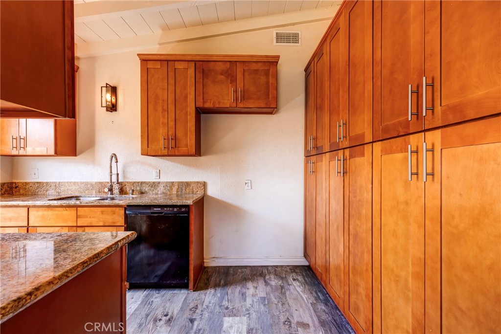 25189 Gentian Avenue