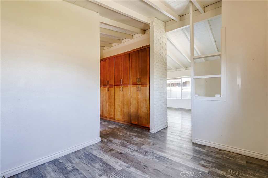 25189 Gentian Avenue