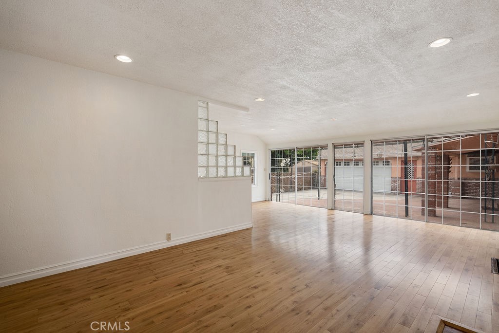 11502 Everston Street