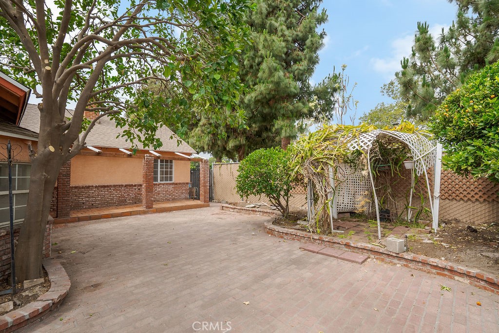 11502 Everston Street