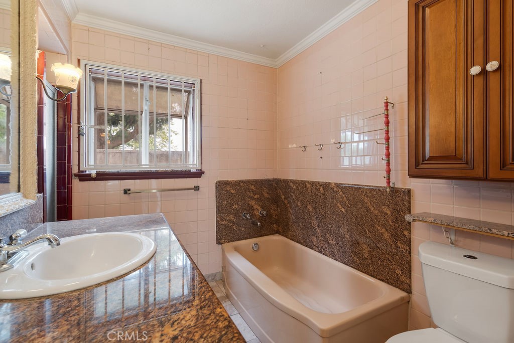 11502 Everston Street