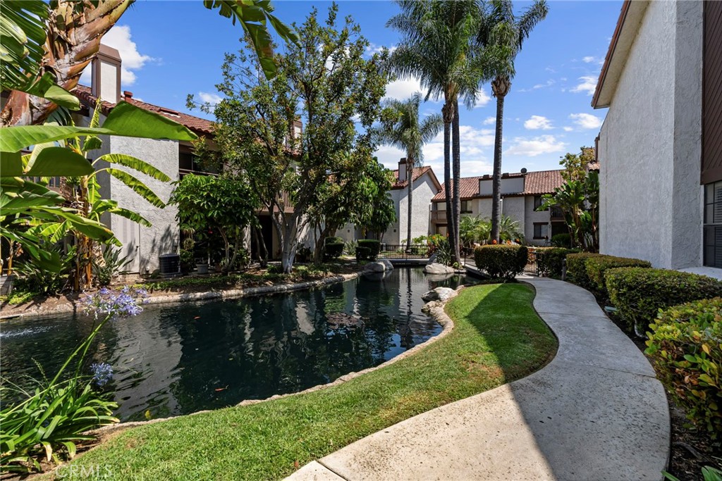 392 Hawaii Way