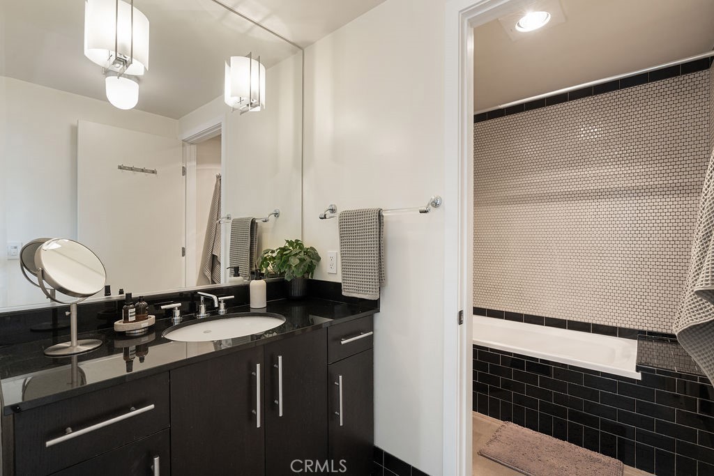 4111 W Sunset Boulevard 220