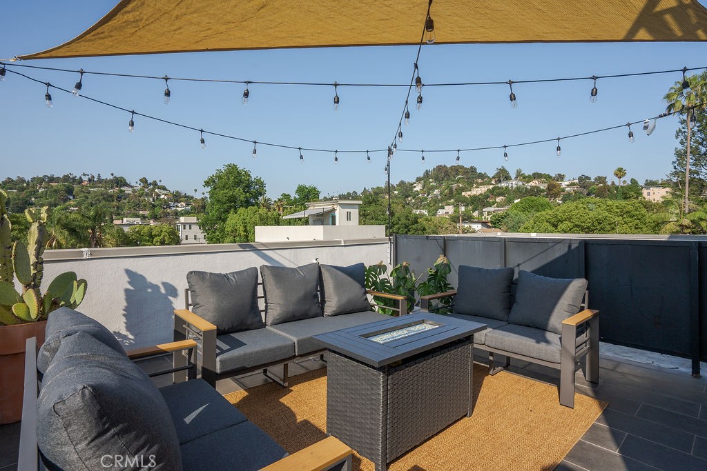 4111 W Sunset Boulevard 220