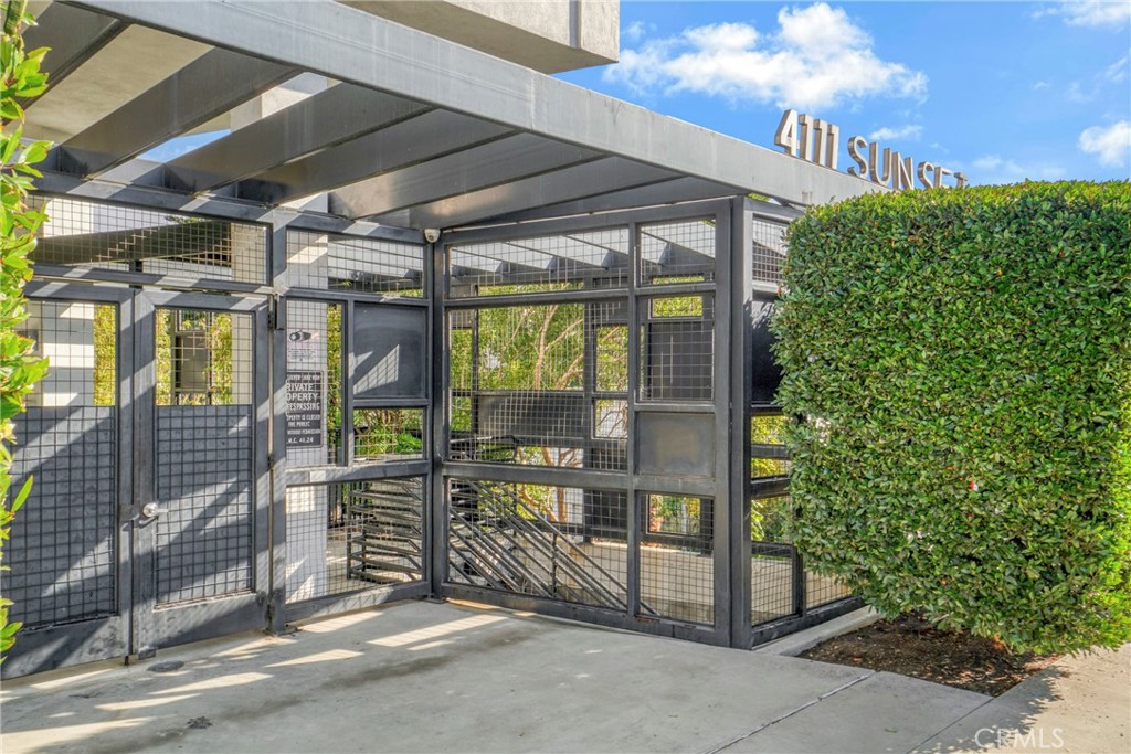 4111 W Sunset Boulevard 220