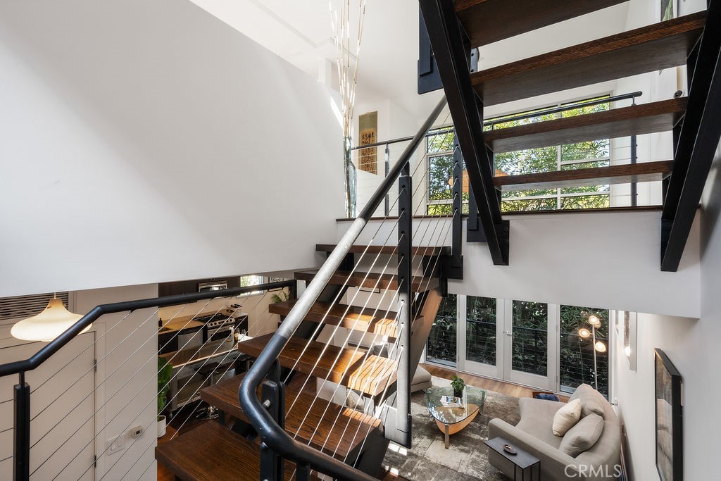 4111 W Sunset Boulevard 220