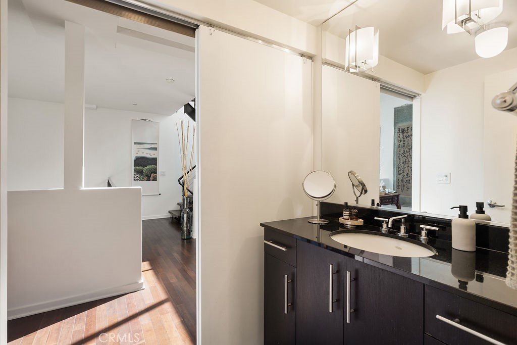 4111 W Sunset Boulevard 220