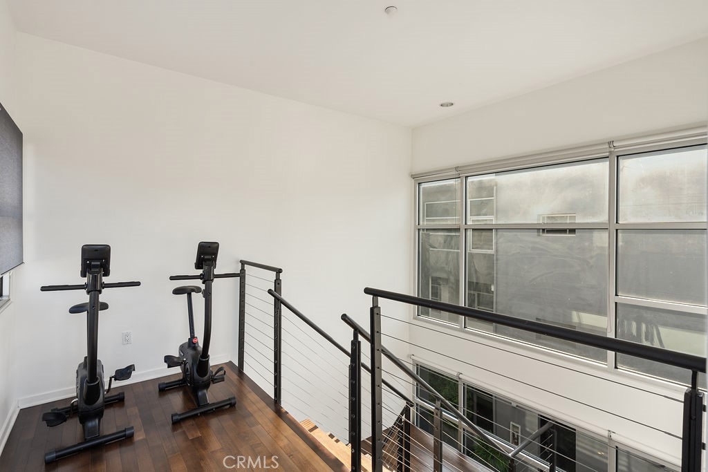 4111 W Sunset Boulevard 220