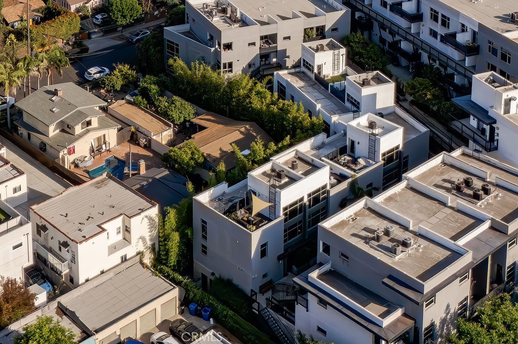 4111 W Sunset Boulevard 220