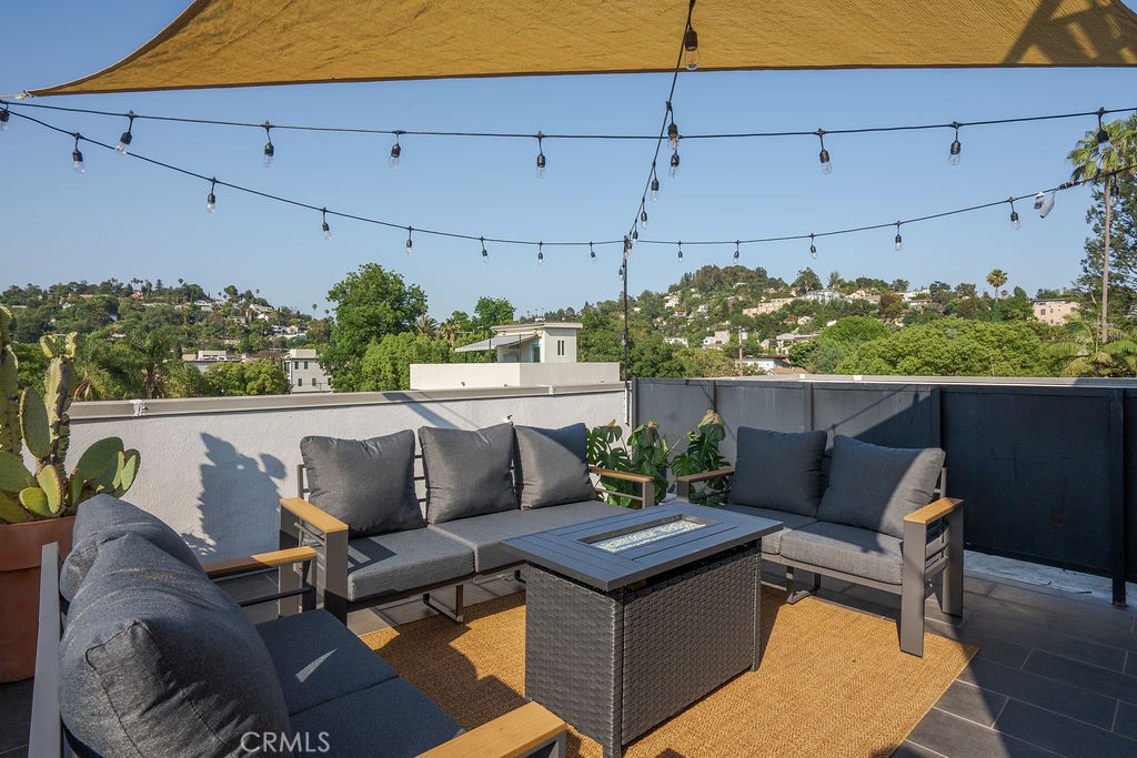4111 W Sunset Boulevard 220