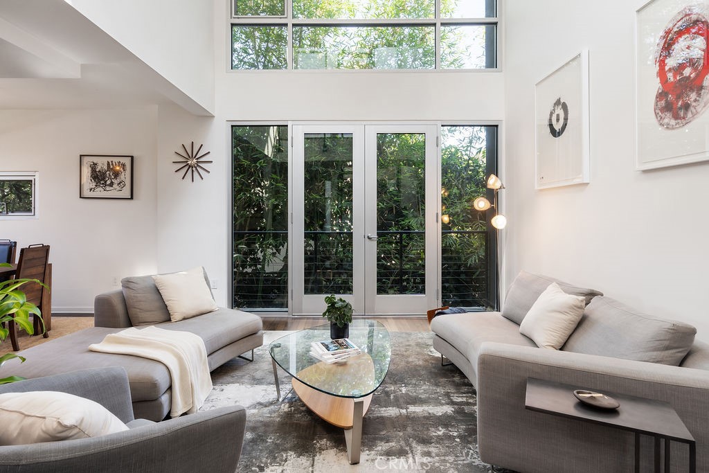 4111 W Sunset Boulevard 220