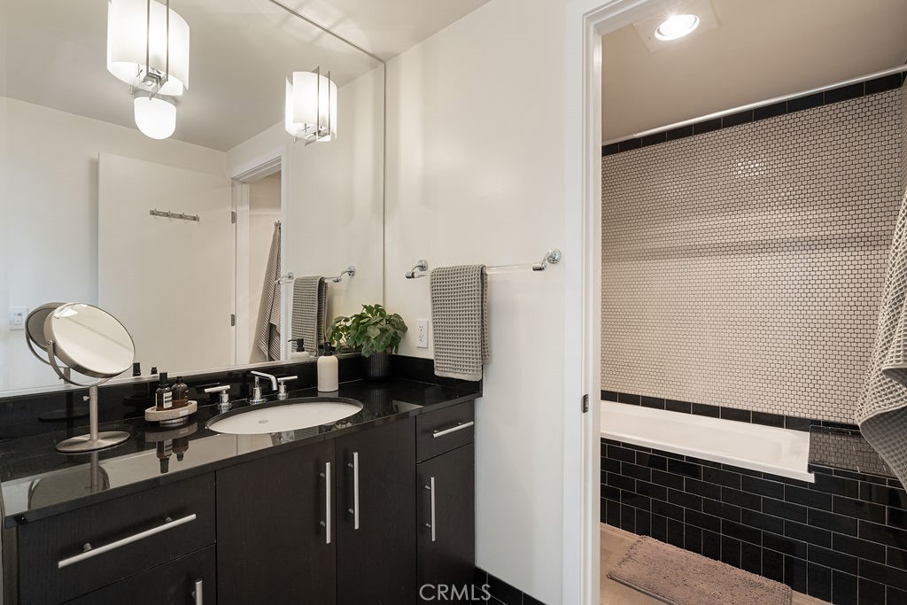 4111 W Sunset Boulevard 220