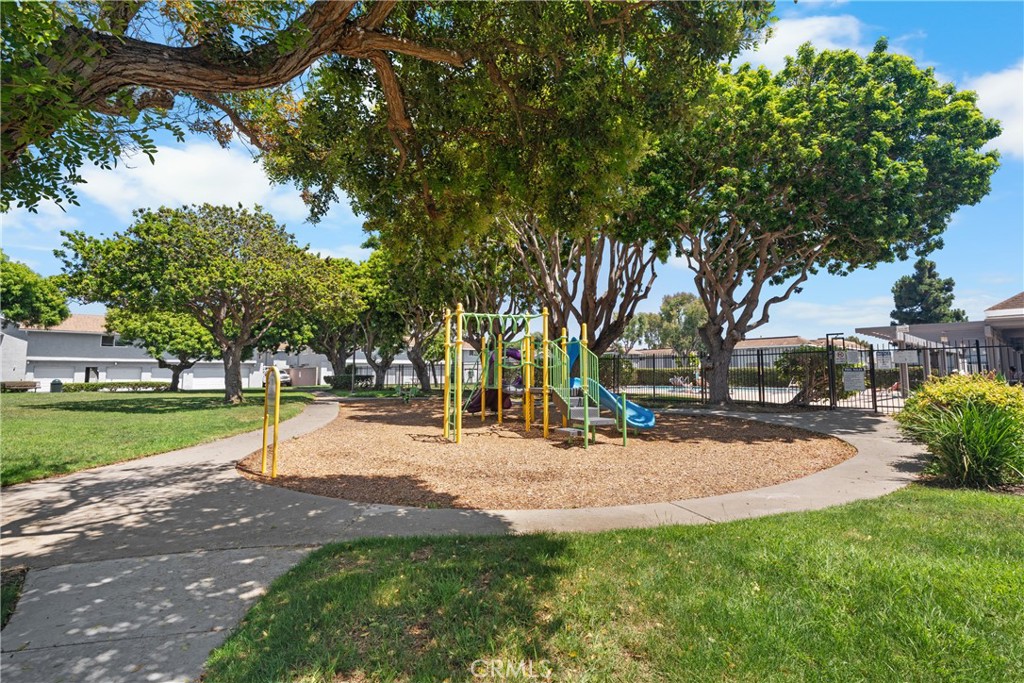 9554 Bickley Drive 8