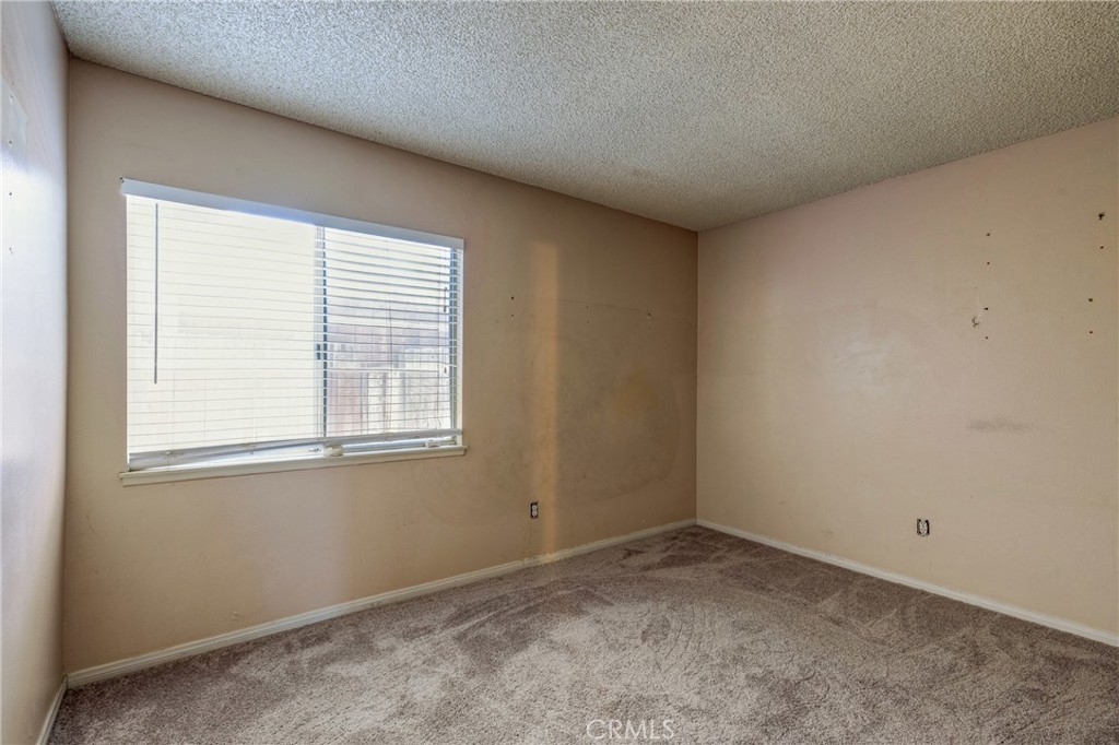 5943 Sky Meadow Street