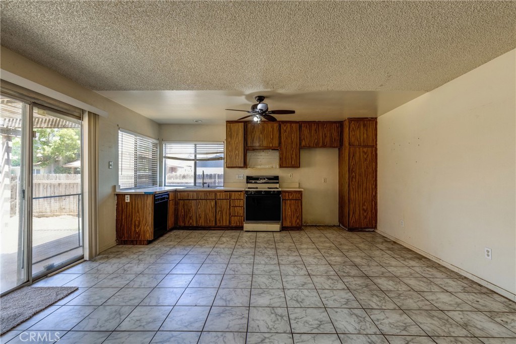 5943 Sky Meadow Street