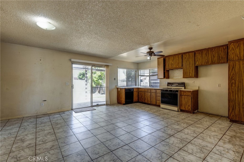 5943 Sky Meadow Street