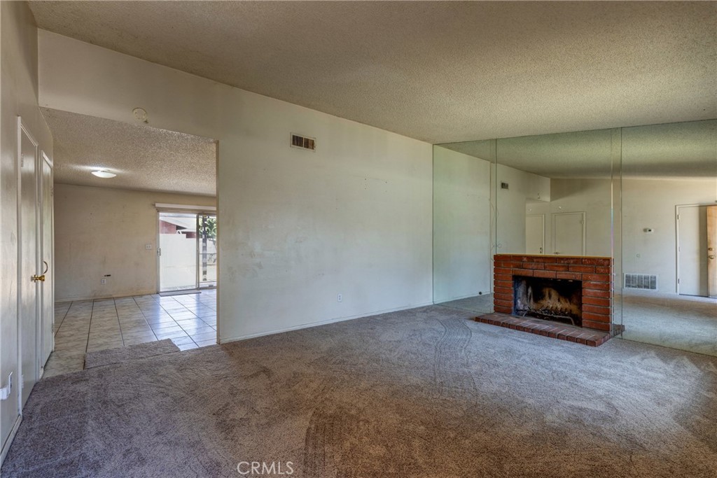 5943 Sky Meadow Street